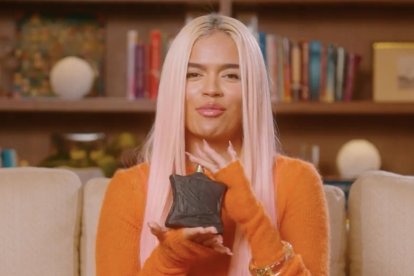 El perfume que usa la cantante Karol G.