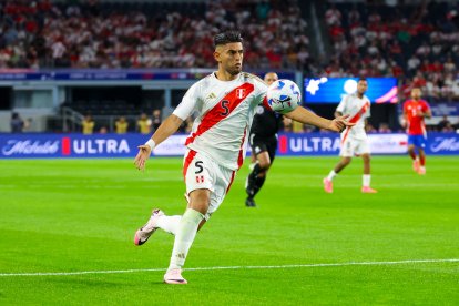 La selección de Perú suma un punto en la grupo A.