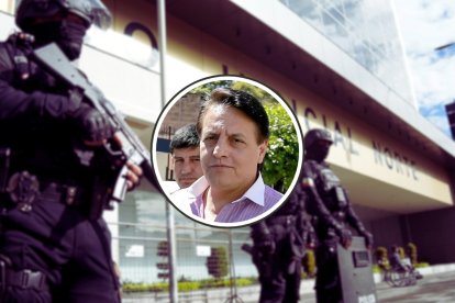 Hubo un gran contingente policial durante la audiencia de juicio del caso Villavicencio.