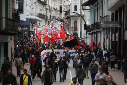 La movilización en Quito avanza por las principales avenidas.