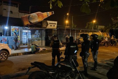 En el sitio se recogieron más de 15 indicios balísticos.