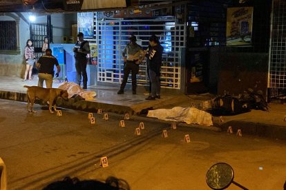 Más de 15 indicios balísticos se encontraron en la escena del crimen.