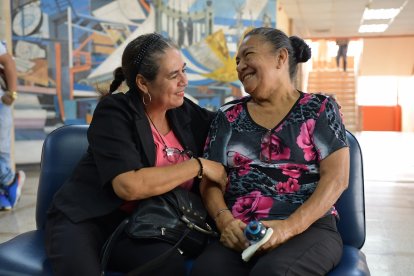 Gladys Torres y María Quito tuvieron un primer encuentro. Se harán la prueba de ADN.
