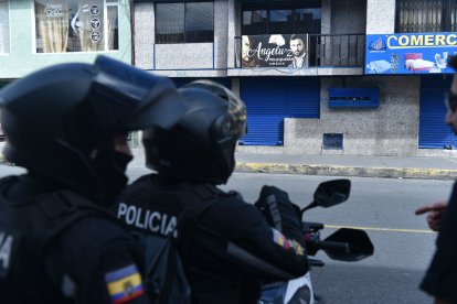 Los motorizados del Distrito Quitumbe intensifican el patrullaje en el lugar donde balearon al menor de edad.