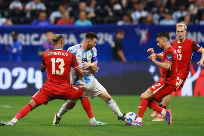 Ambas selecciones se enfrentaron en fase de grupo. Argentina se impuso 2-0.