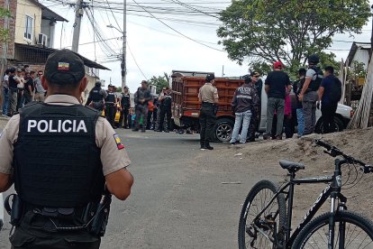 La muchacha fue aprehendida para investigaciones.