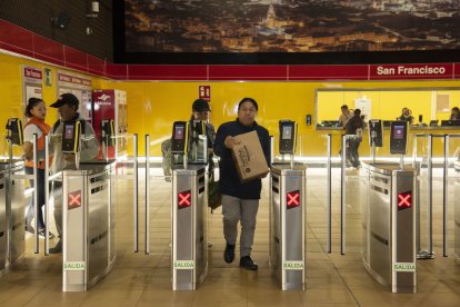 Hasta el 5 de julio, Metro de Quito reportó que llegó a los 30 millones de viajes, a diario se movilizan en este sistema un promedio de 166.000 pasajeros.