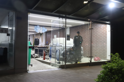 El incidente ocurrió en este comercio de la calle Víctor Emilio Estrada.