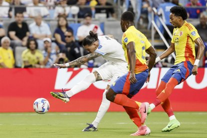 Darwin Núñez estuvo involucrado en un altercado con varios hinchas de Colombia.