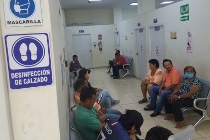 La atención de afiliados al Seguro Social en algunos centros regentados por la JUnta de Beneficencia se ha complicado por la deuda del IESS a esta entidad.