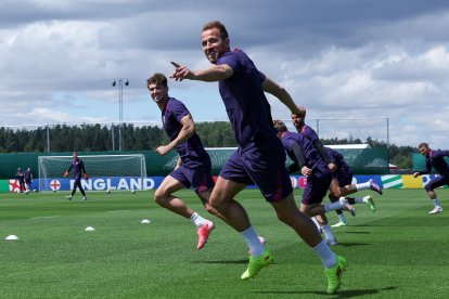 Harry Kane comandará el ataque de la selección de Inglaterra ante España.