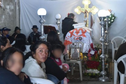 Los restos de la víctima fueron velados en la casa de sus familiares, en el sur de Quito.