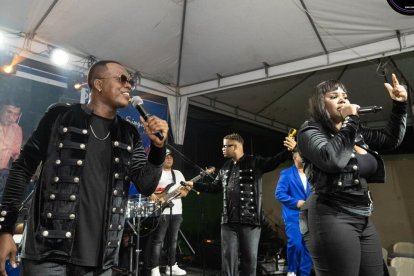 Los integrantes del grupo salsero Cuarto Grado serán parte del show que se realizará hoy, en Santo Domingo de los Tsáchilas.