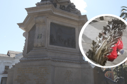 La pieza que fue robada del monumento a la Independencia en Quito.