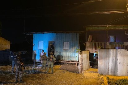 La policía les ‘cayó’ después del hecho. Allanaron varias casas en operativos.