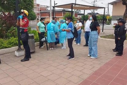 Los estudiantes y docentes fueron evaluados por socorristas. Se esperan los resultados de las pericias.