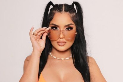 Yuleysi Coca es una cantante y expresentadora de 29 años.