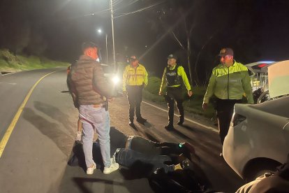 Los sospechosos quisieran evadir a la Policía.