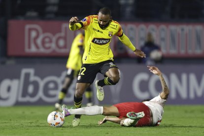 El técnico Ariel Holan aseguró que alineará un equipo titular.