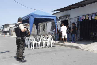 El velorio se realiza con resguardo policial.