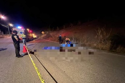Los cuerpos sin vida de dos mujeres fueron localizados en la vía Cuenca- Girón- Pasaje, en el cantón Santa Isabel.