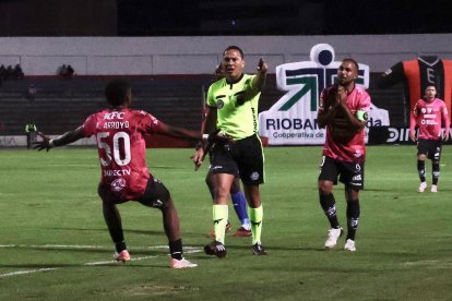 Independiente del Valle dejo en el camino en penales a Olmedo.