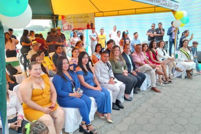 Representantes de la parroquia llegaron para el festejo.