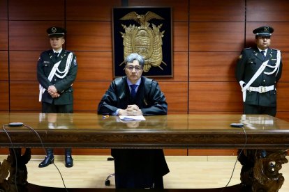 El exfuncionario fue detenido y se conectó a la diligencia vía telemática.