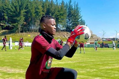 El arquero de Mushuc Runa recibió un disparo en su pierna y será baja por lo que resta en la temporada.