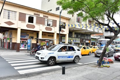 El ciudadano fue rescatado por miembros de la Policía Nacional.