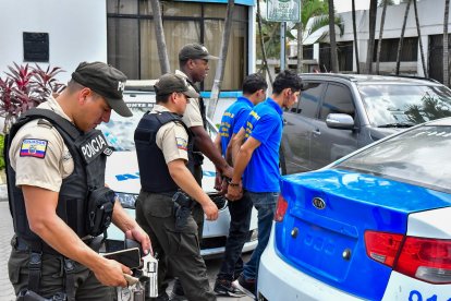 Los sospechosos fueron capturados en un centro comercial.