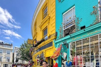 Michela Pincay durante su viaje a Londres.