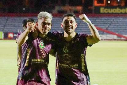 El cuadro del Ponchito goleó a Emelec en casa.