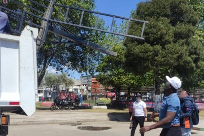 Quienes frecuentan de manera asidua a la cancha de ecuavóley del Parque Ecológico de Solanda, en el sur de Quito, estan afectados emocionalmente.