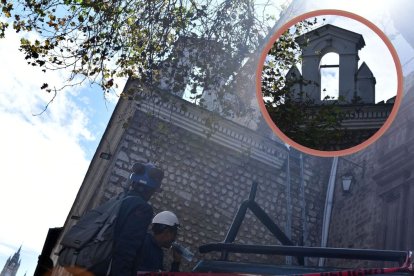 Funcionarios del Instituto Metropolitano de Patrimonio llegaron al monasterio para evaluar los daños.