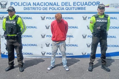 El sospechoso fue atrapado por moradores de Turubamba, quienes vieron cómo agredió a su víctima.