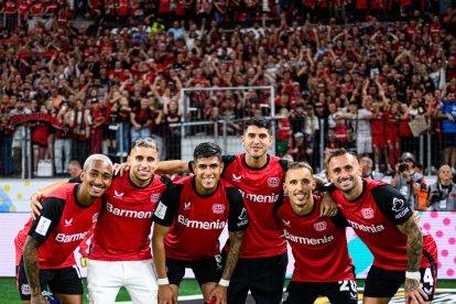 Piero Hincapié ganó la Supercopa de Alemania con Bayer Leverkusen.