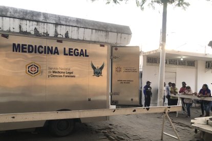 La policía estableció que el crimen se cometió en un lugar distinto a donde fueron abandonados.