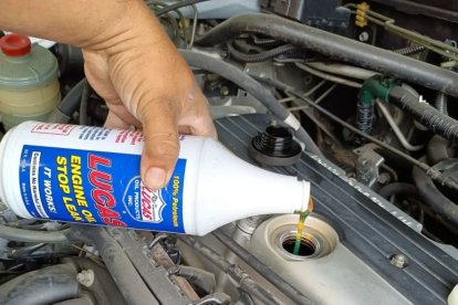 Existen aditivos específicos para vehículos que funcionan a gasolina o a diésel.