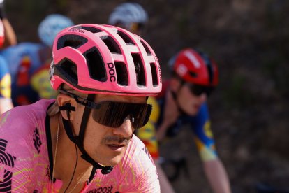 Richard Carapaz terminó agotado tras la cuarta etapa de la Vuelta a España.