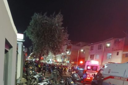 Los cinco jóvenes que estaban por la avenida José María Alemán fueron atacados por dos sujetos que iban en una motocicleta.