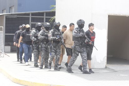Entre los siete detenidos en Guayaquil hay tres integrantes de la Policía.