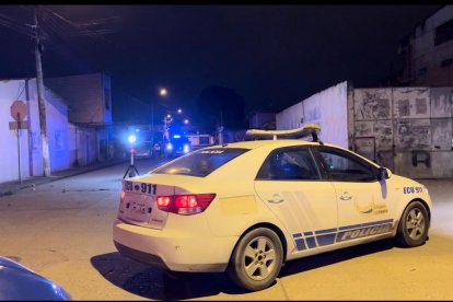 La policía cree que el crimen se debe a una disputa entre bandas que operan en el cantón Pasaje.