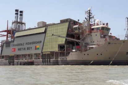 La barcaza de Karpowership llegó a Guayas.
