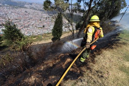 Las laderas del volcán Pichincha y el valle de Tumbaco son los sitios más afectados.