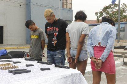 Los ciudadanos fueron aprehendidos en el norte de Guayaquil.