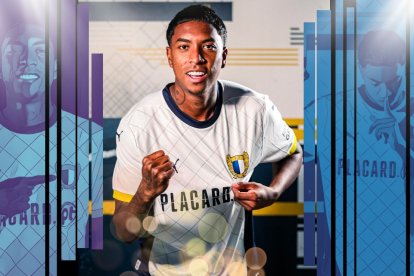 Leonardo Realpe destaca como defensa central.