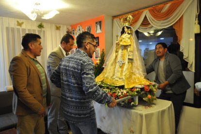 Una familia lleva 36 años realizando una jornada de devoción a la Virgen María.
