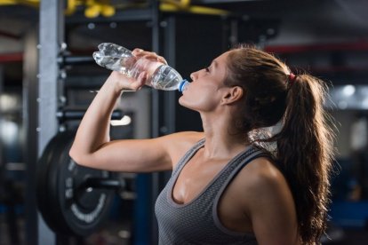 Beber agua favorece el desarrollo muscular