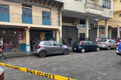 El crimen se cometió cuando la víctima estacionaba su carro.